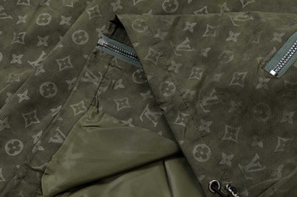250930 A new high-quality full-print hooded jacket
