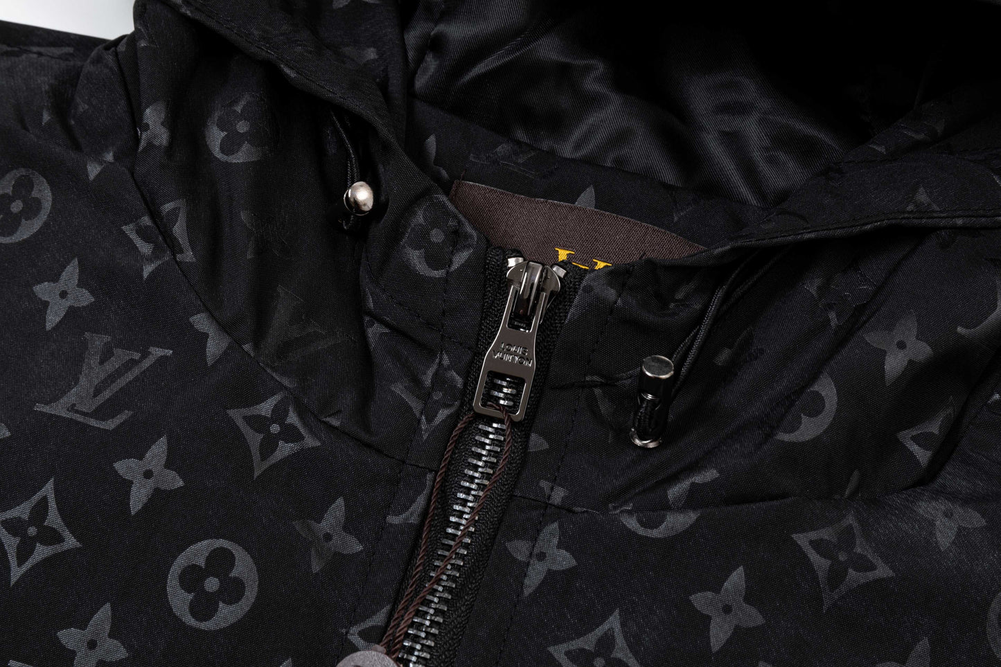 250930 A new high-quality full-print hooded jacket