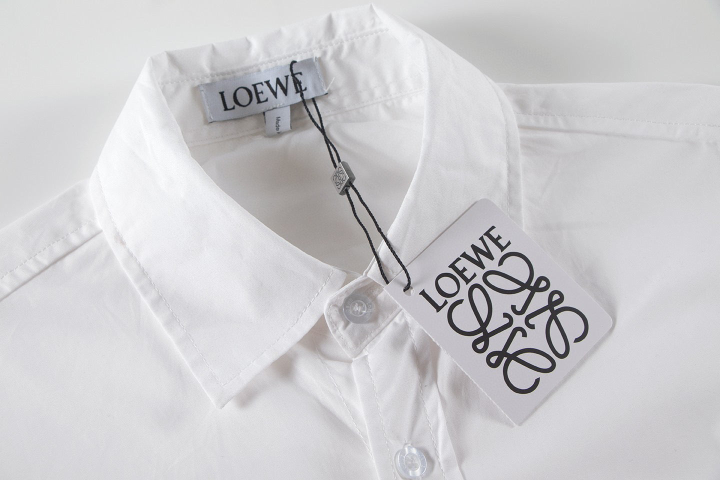 250930 New high-quality embroidered Logo shirt