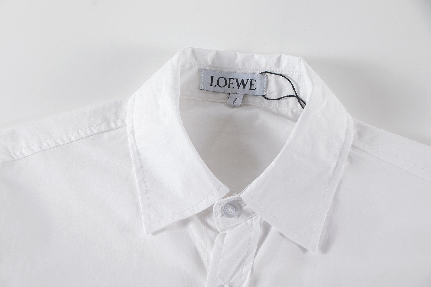 250930 New high-quality embroidered Logo shirt