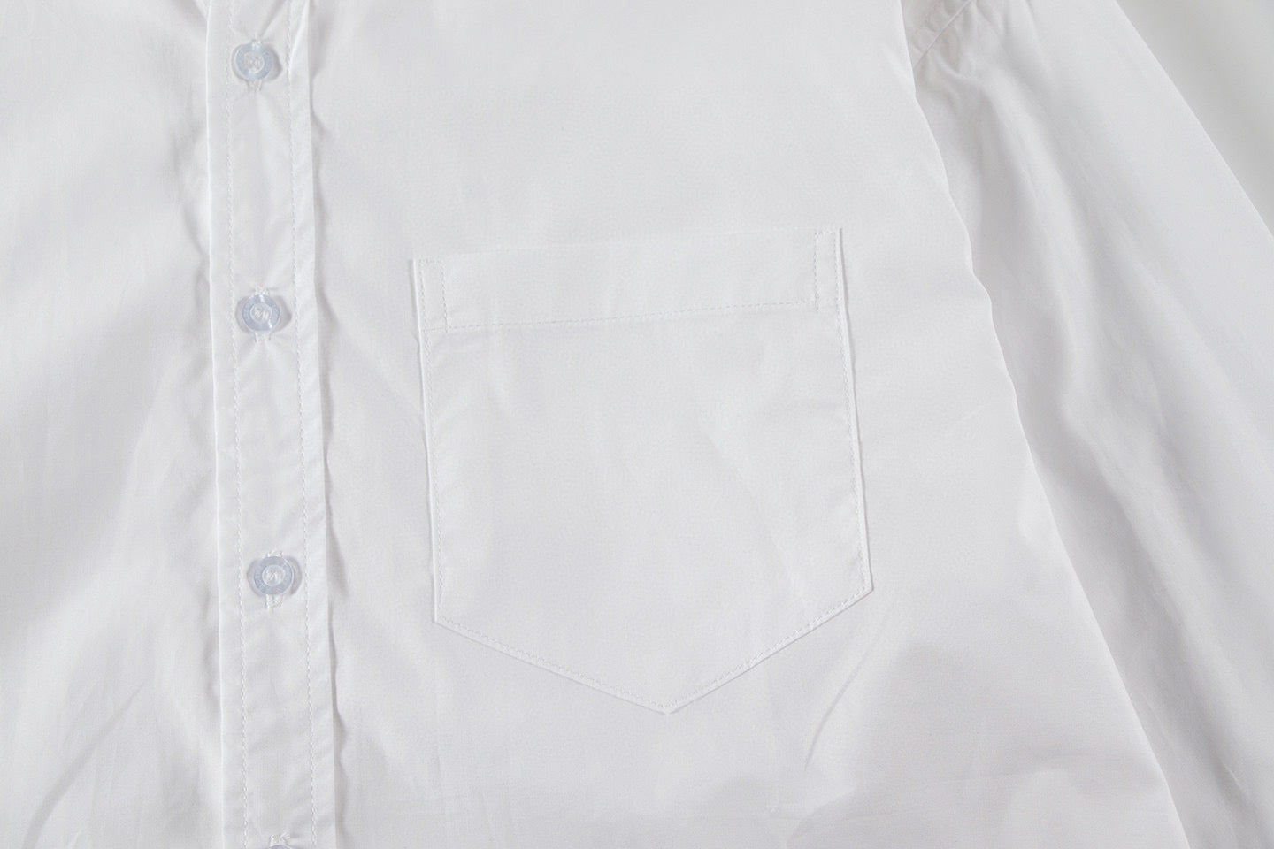 250930 New high-quality embroidered Logo shirt