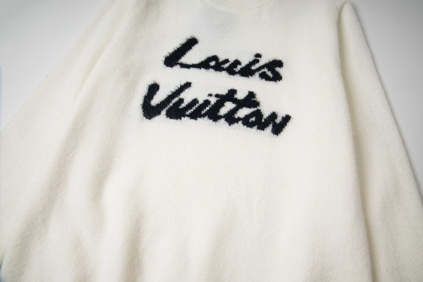 251008 new high-quality, soft and skin-friendly jacquard cashmere blend sweater
