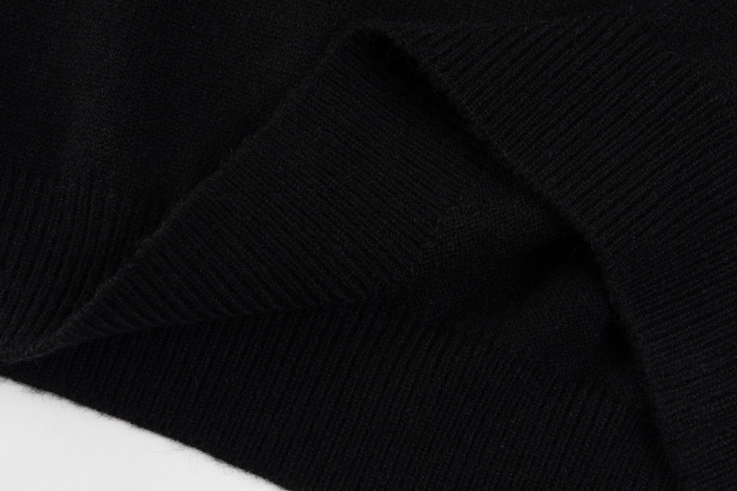 251008 new high-quality, soft and skin-friendly jacquard cashmere blend sweater
