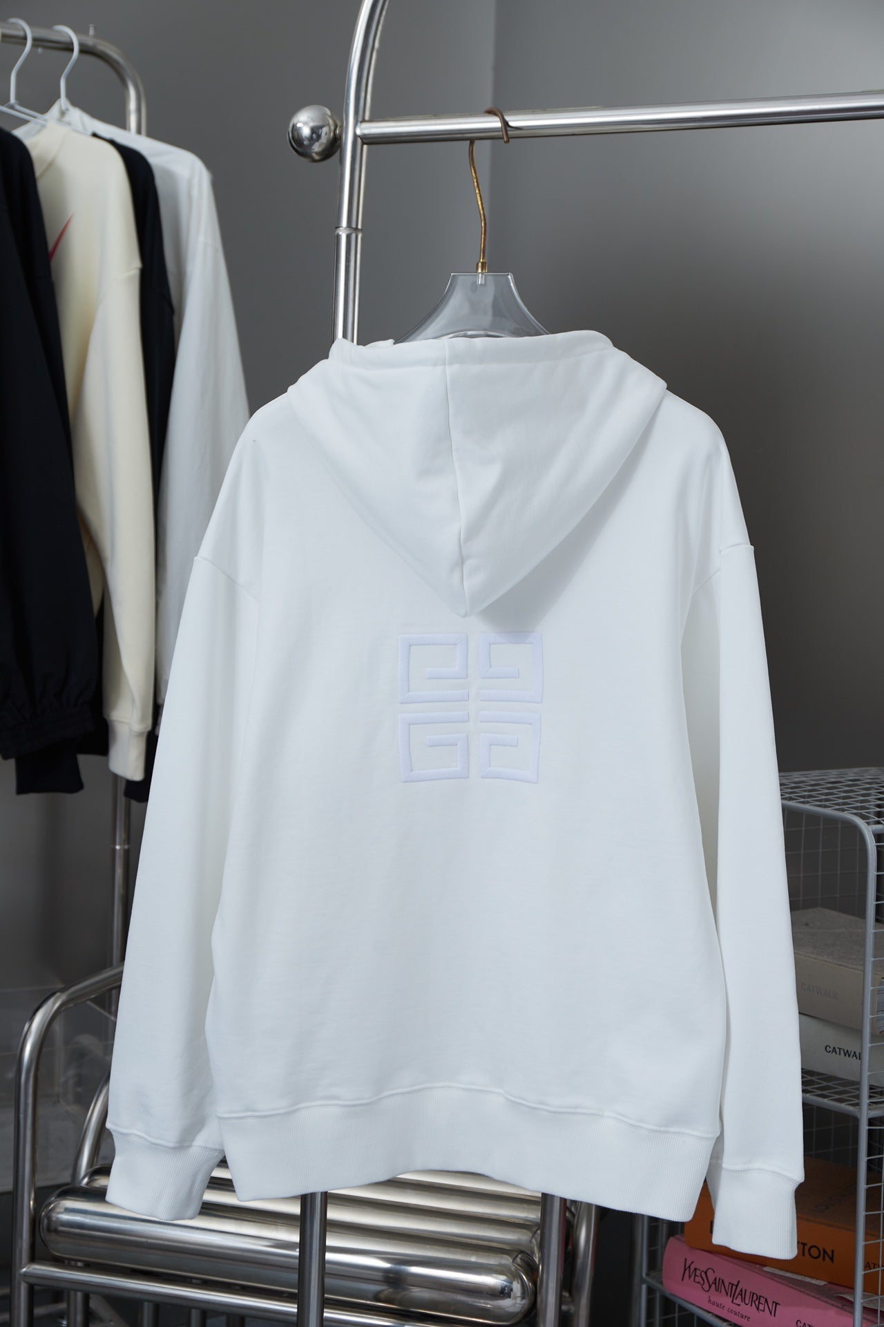 251008 New high-quality daily commuting hooded style