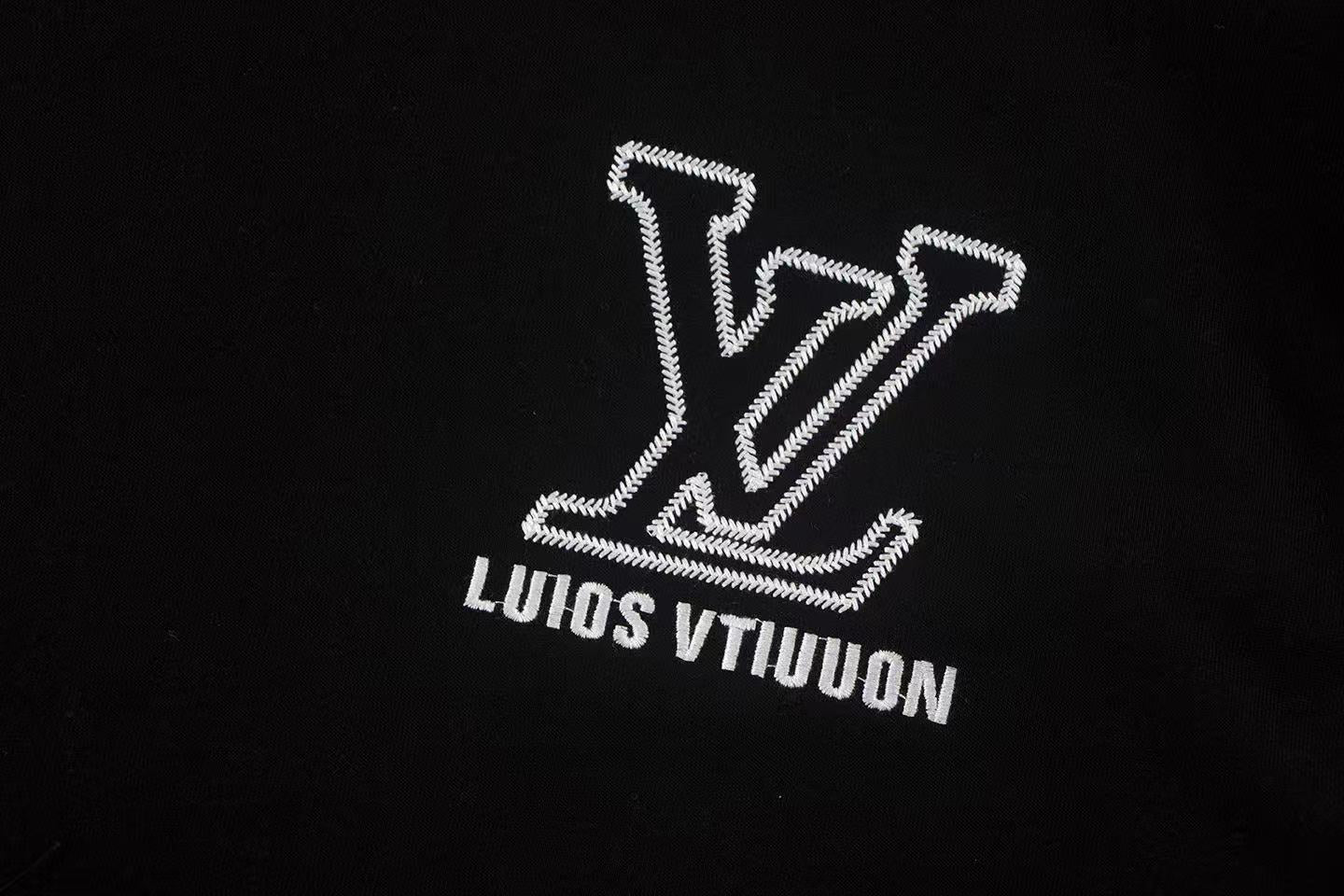 251008 New high-quality three-dimensional embroidered round-neck sweatshirt