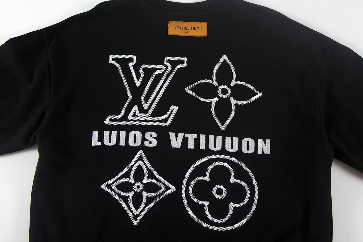 251008 New high-quality three-dimensional embroidered round-neck sweatshirt