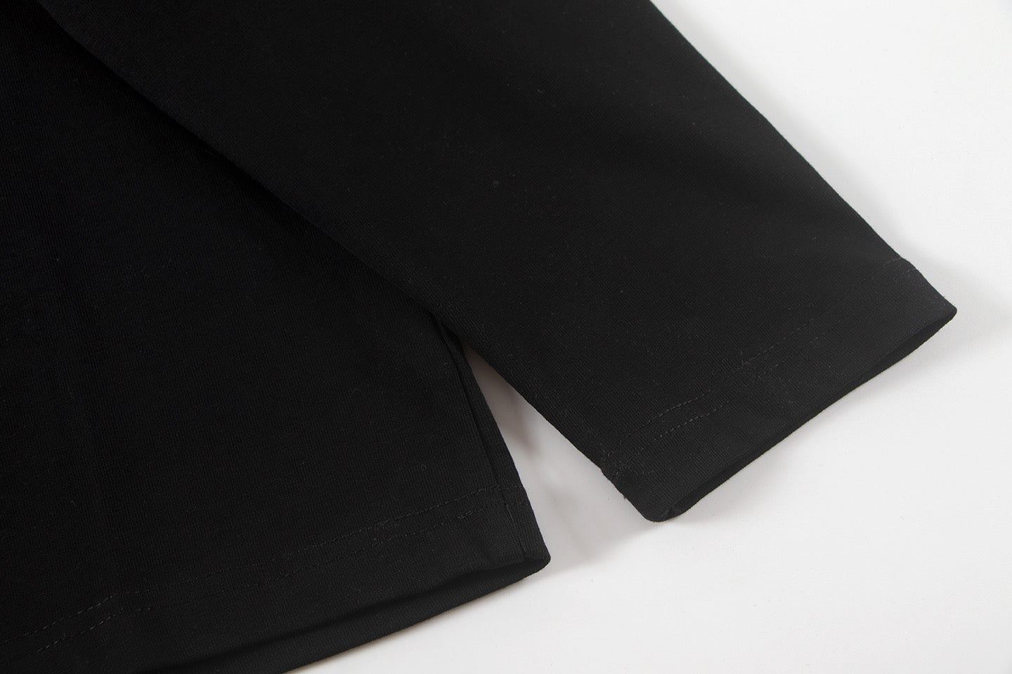 251008 New high-quality pearl grain embossed long-sleeved shirt