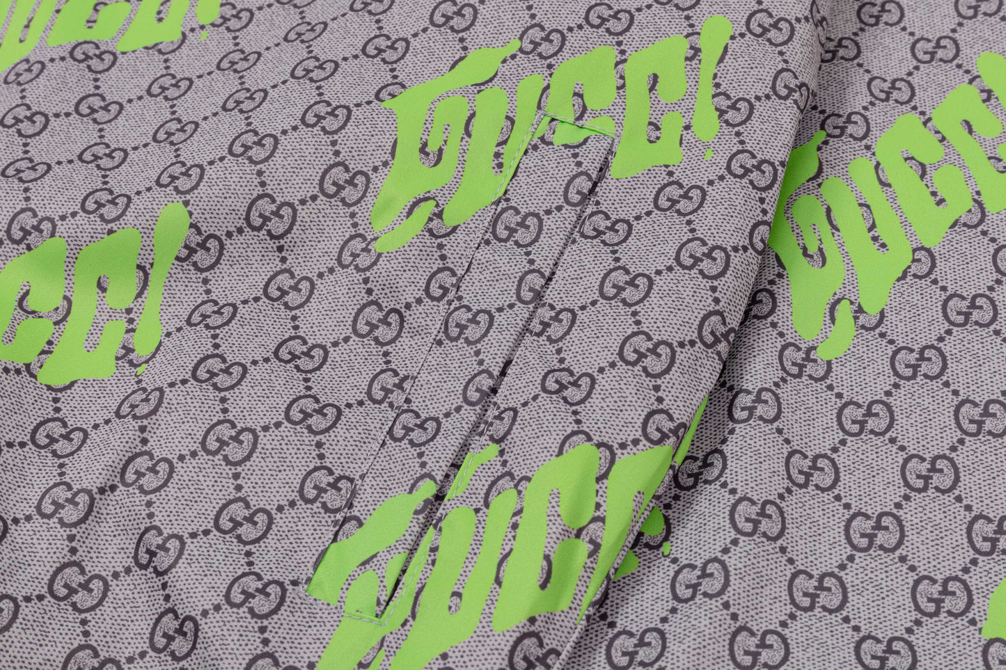 251008 new high-quality hooded jacket with a full print design