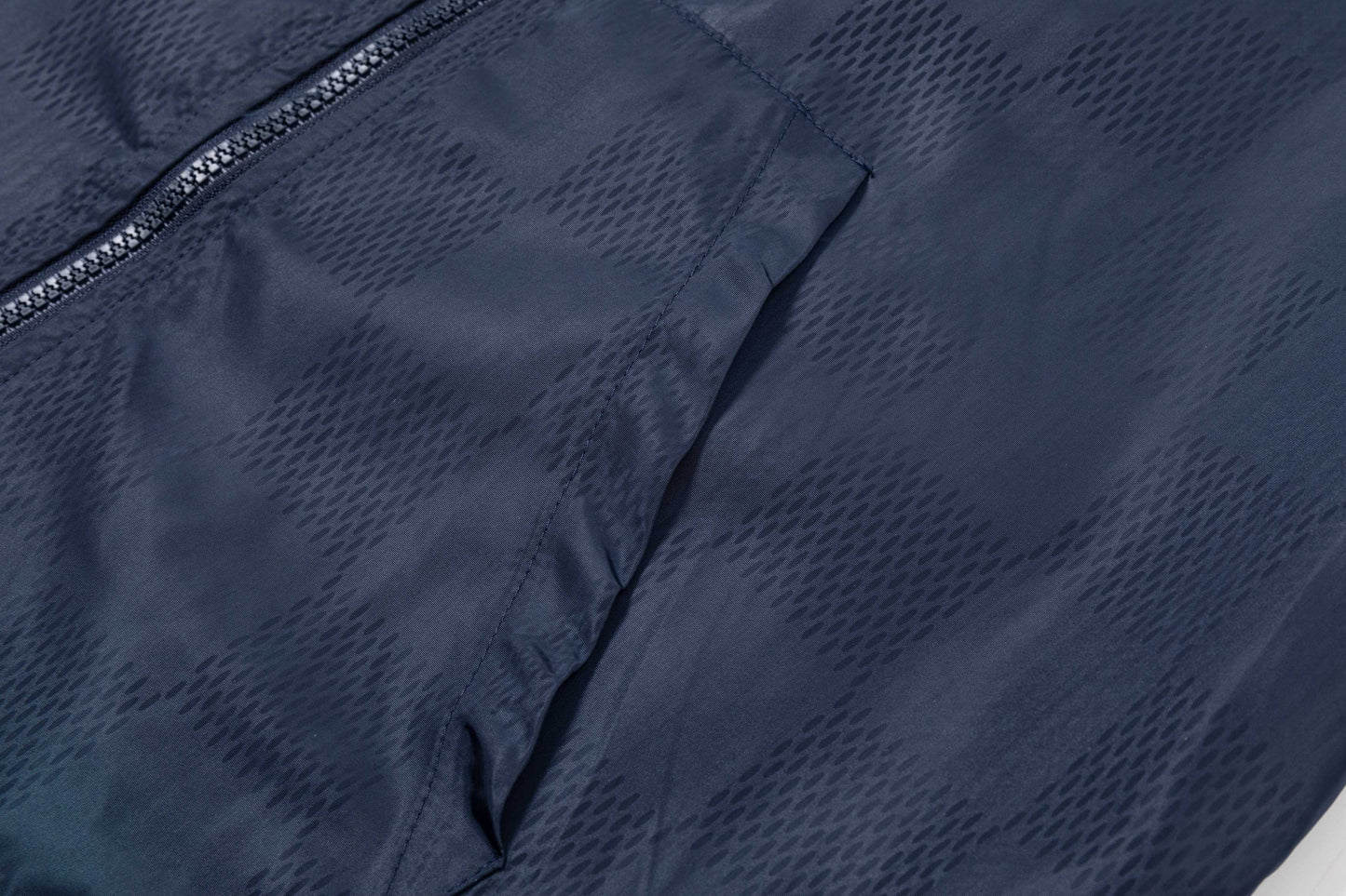 251008 New high-quality dark-patterned checkerboard hooded trench jacket