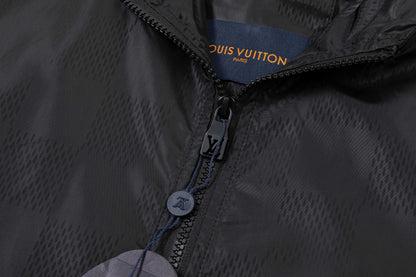 251008 New high-quality dark-patterned checkerboard hooded trench jacket