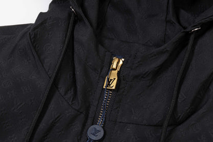 251008 New high-quality three-dimensional embossed hooded trench coat