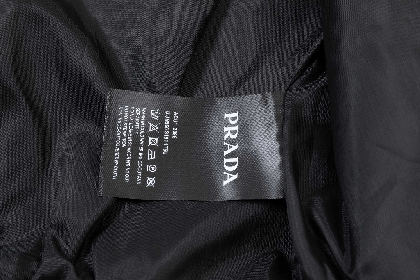 251008 New high-quality lapel triangular label windbreaker jacket