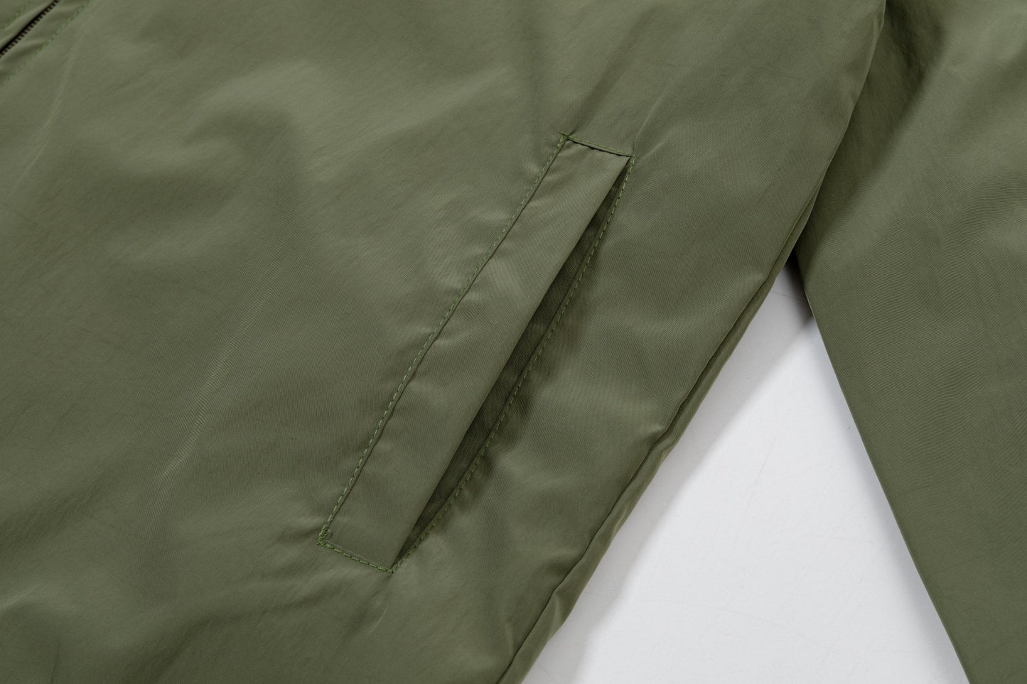 251008 New high-quality triangular leather hooded windbreaker jacket