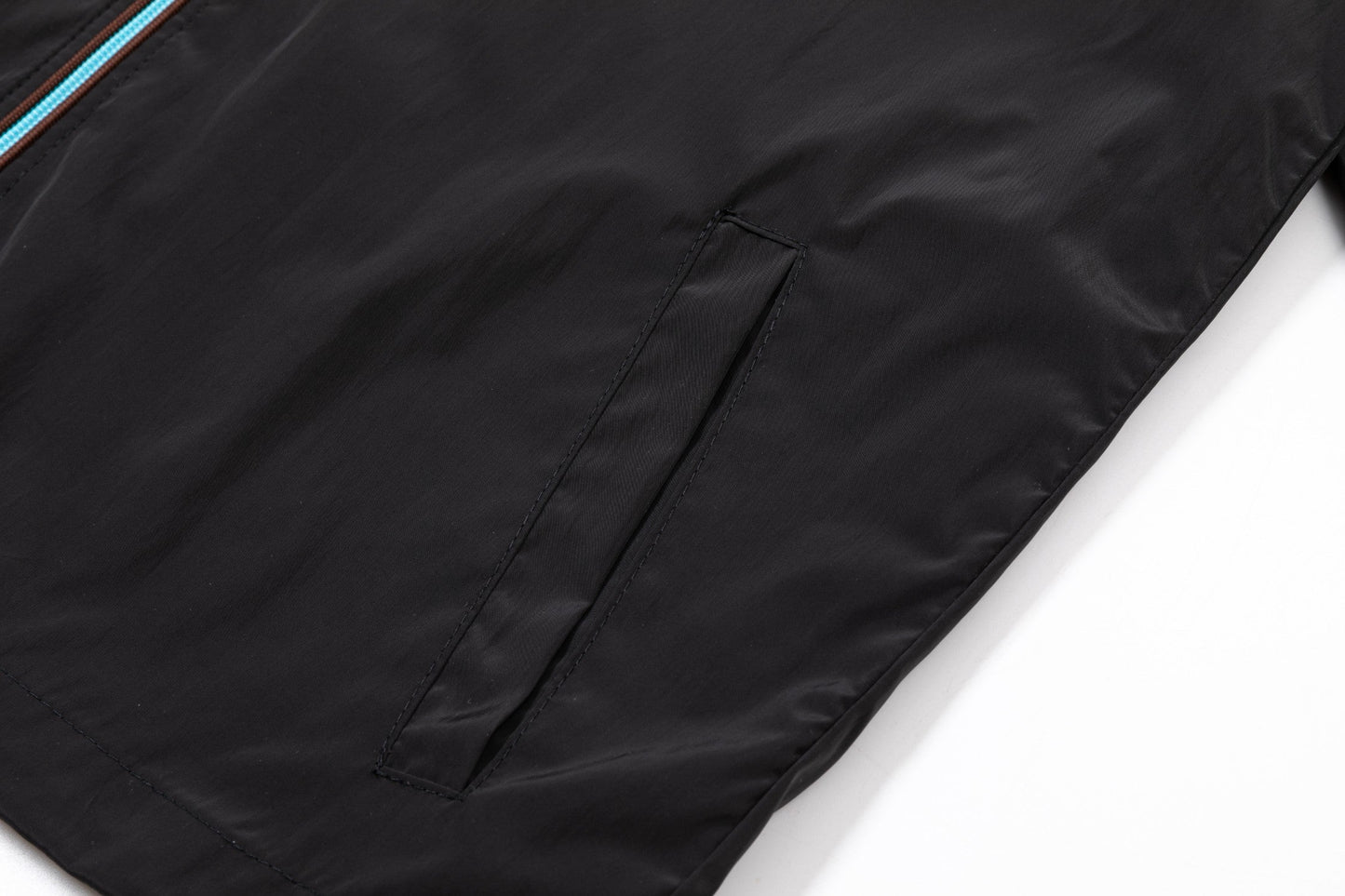 251008 new high-quality hooded trench jacket with a patchwork zipper design