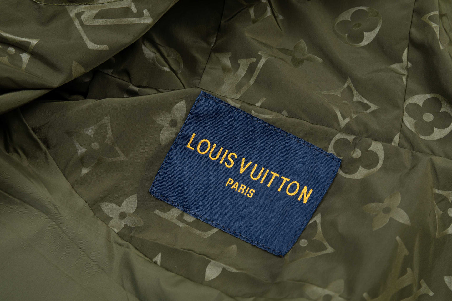 251014 New high-quality custom fabric heavy-duty hooded jacket vest