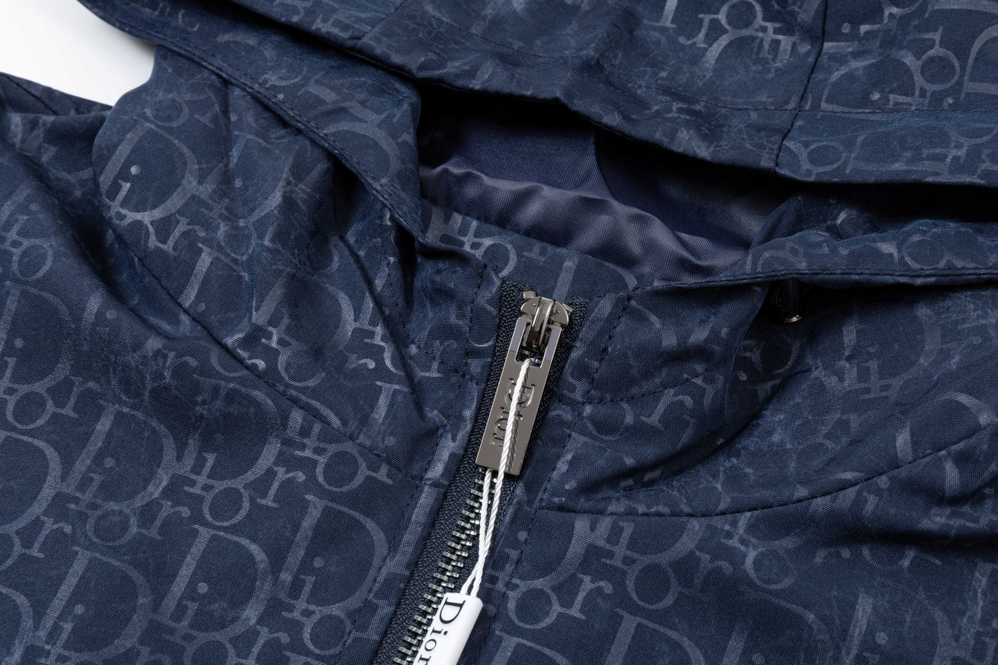 251014 A new high-quality custom fabric hooded jacket