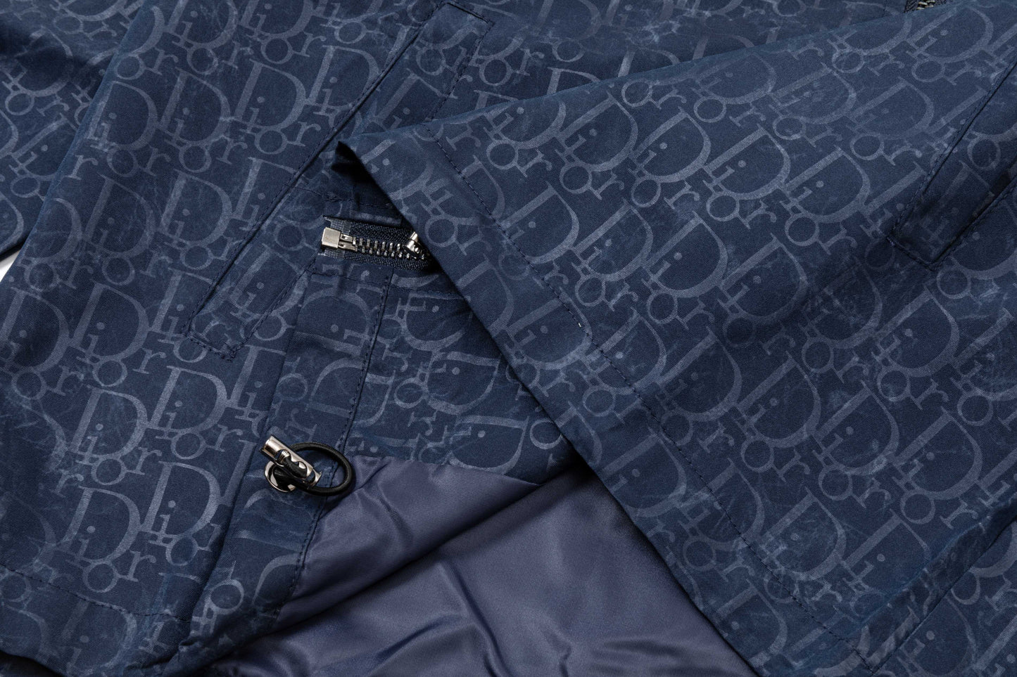 251014 A new high-quality custom fabric hooded jacket