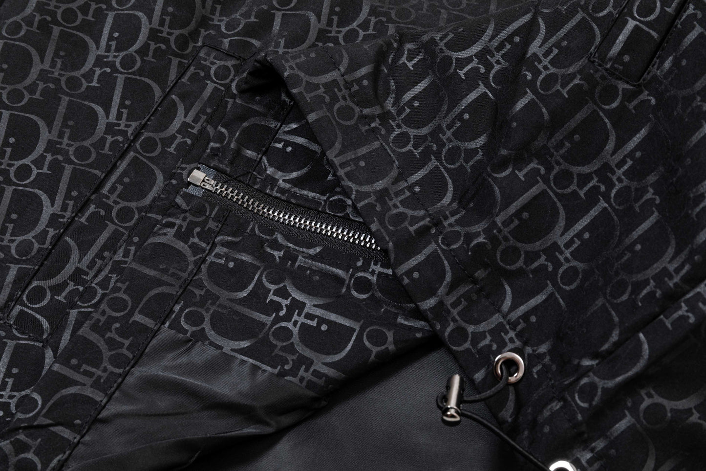 251014 A new high-quality custom fabric hooded jacket