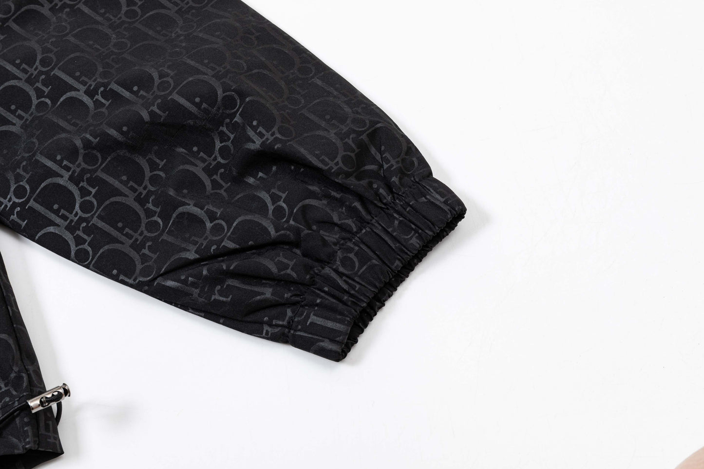 251014 A new high-quality custom fabric hooded jacket
