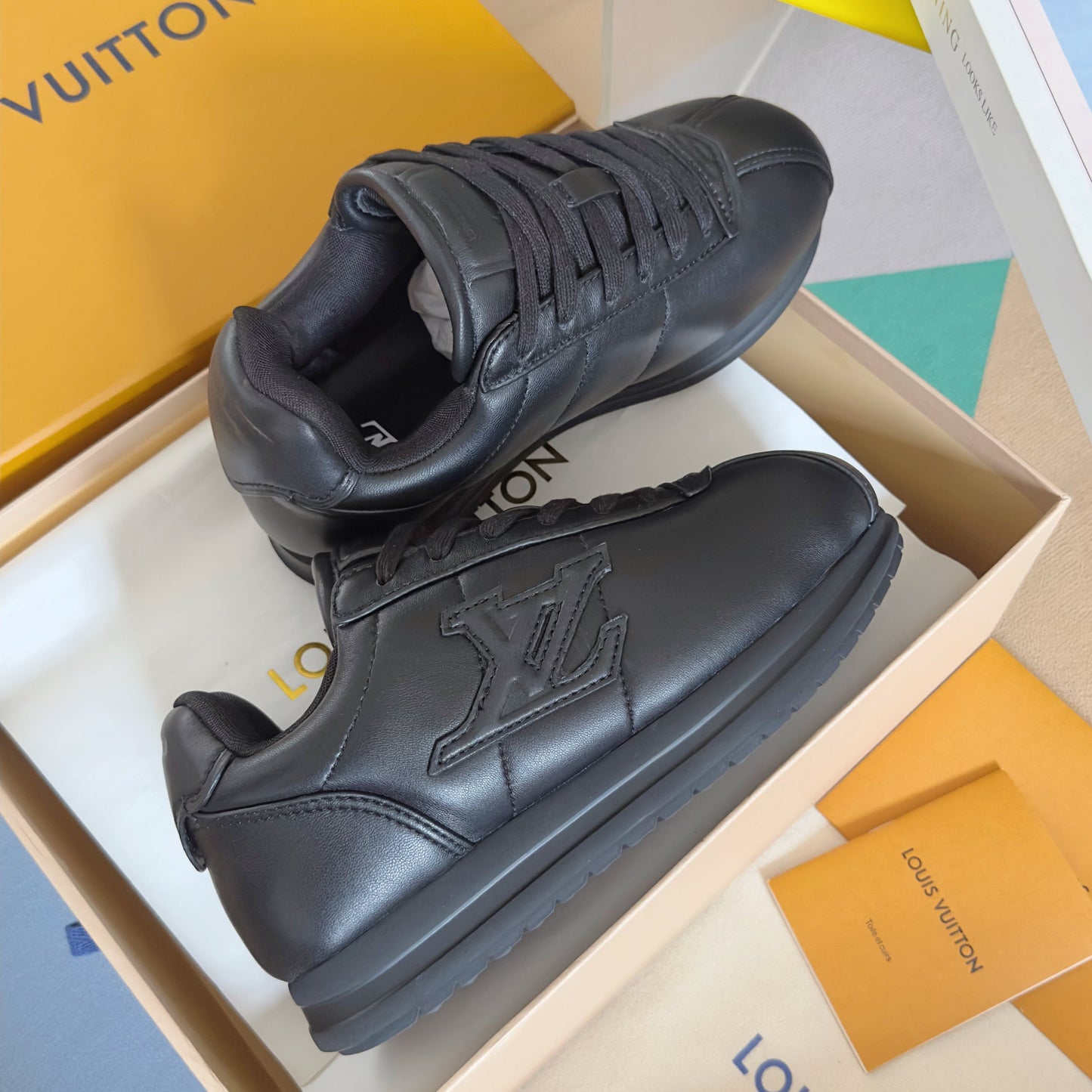 251014  New high-quality casual daily sports shoes