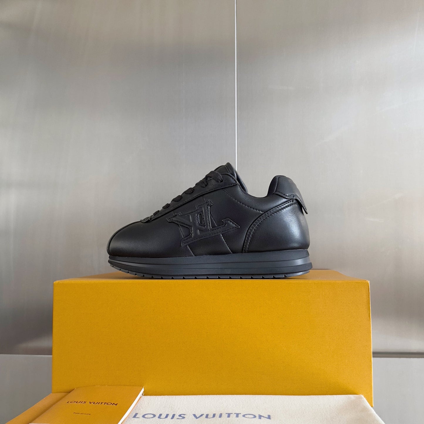 251014  New high-quality casual daily sports shoes