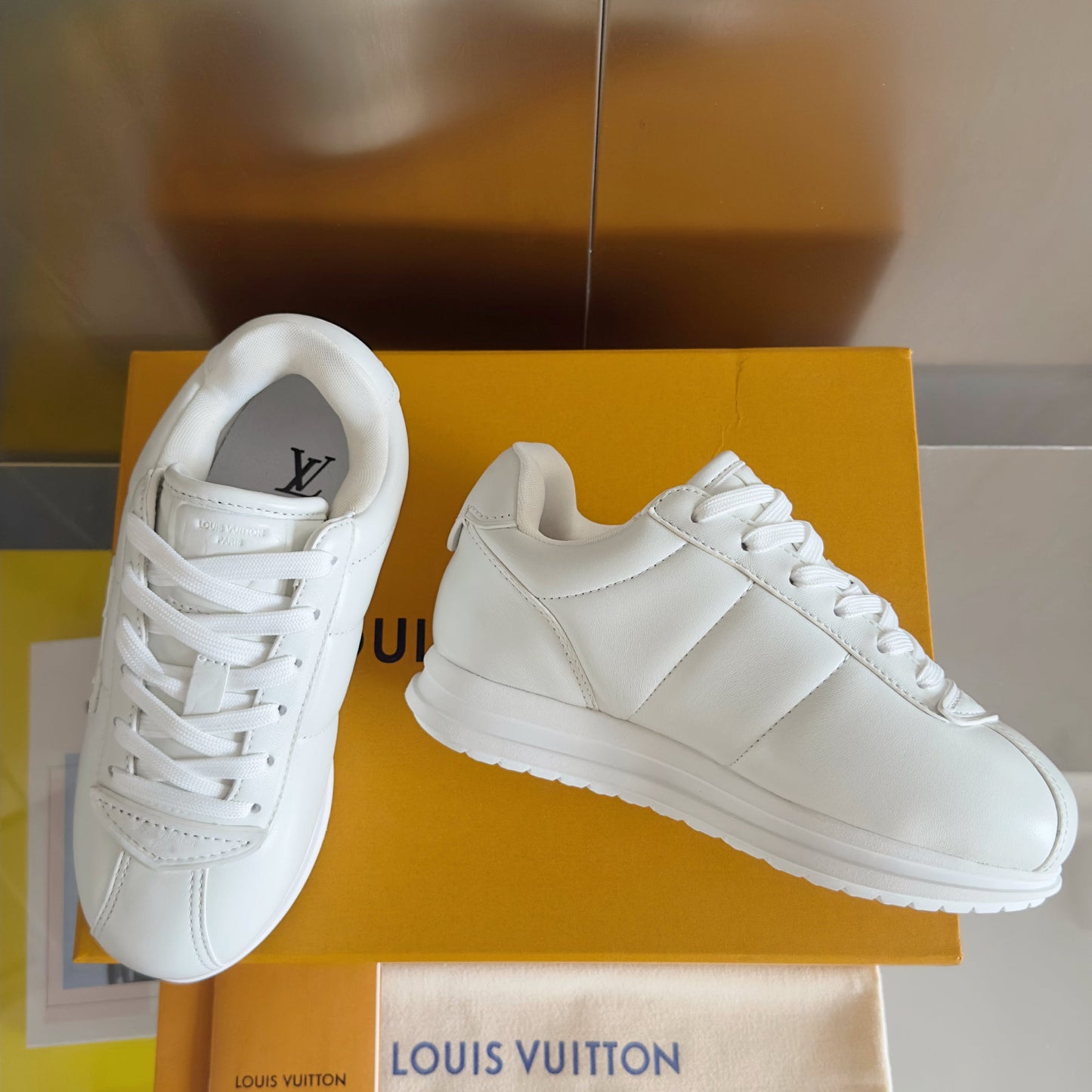 251014  New high-quality casual daily sports shoes
