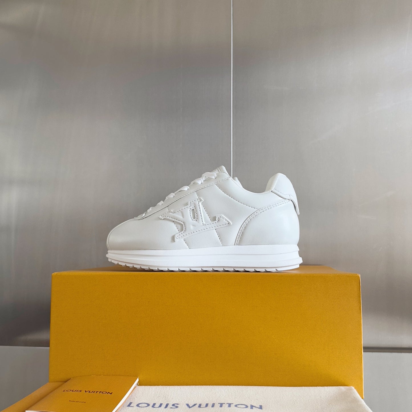 251014  New high-quality casual daily sports shoes