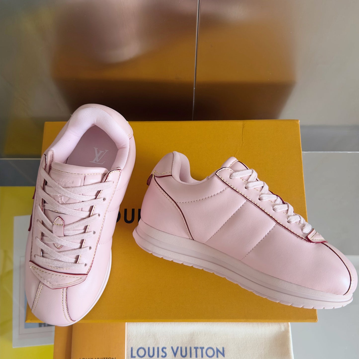 251014  New high-quality casual daily sports shoes