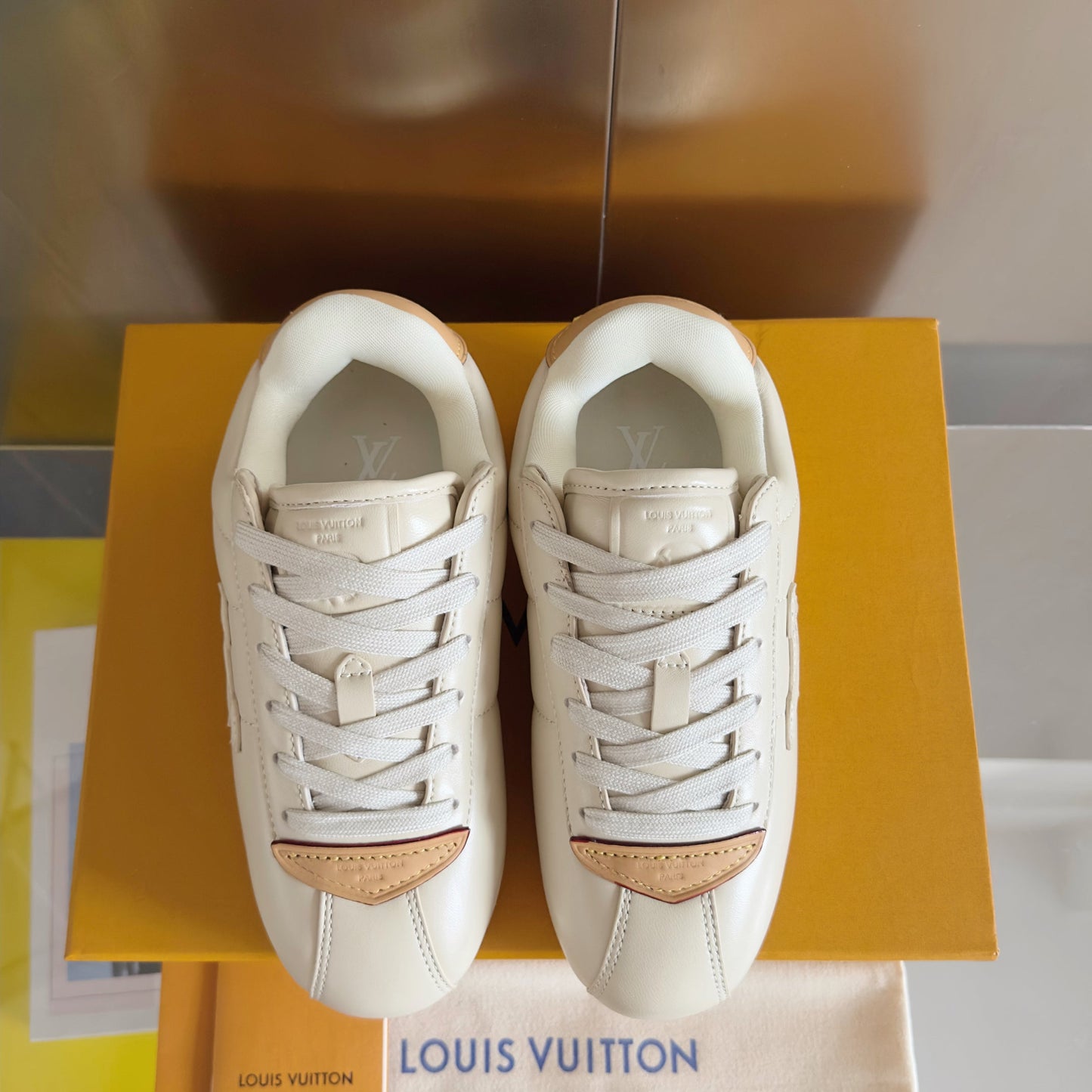 251014  New high-quality casual daily sports shoes