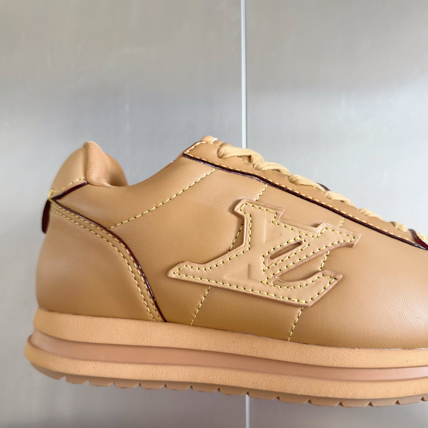251014  New high-quality casual daily sports shoes