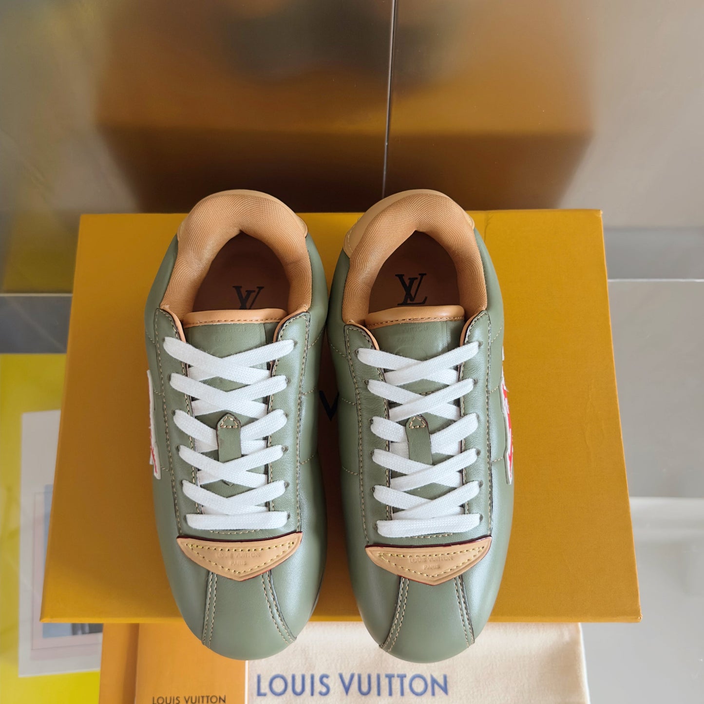 251014  New high-quality casual daily sports shoes