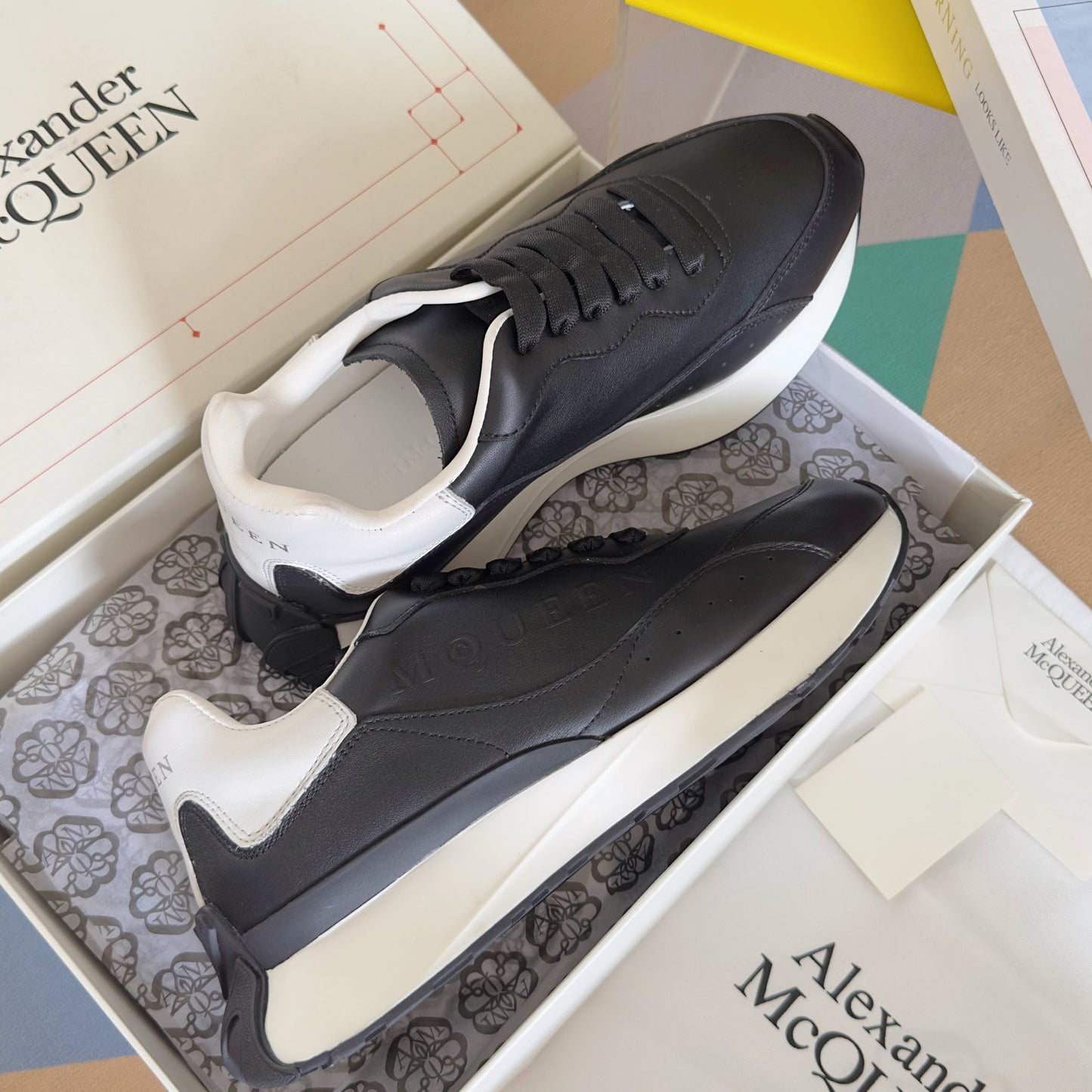 251014  New high-quality casual daily sports shoes