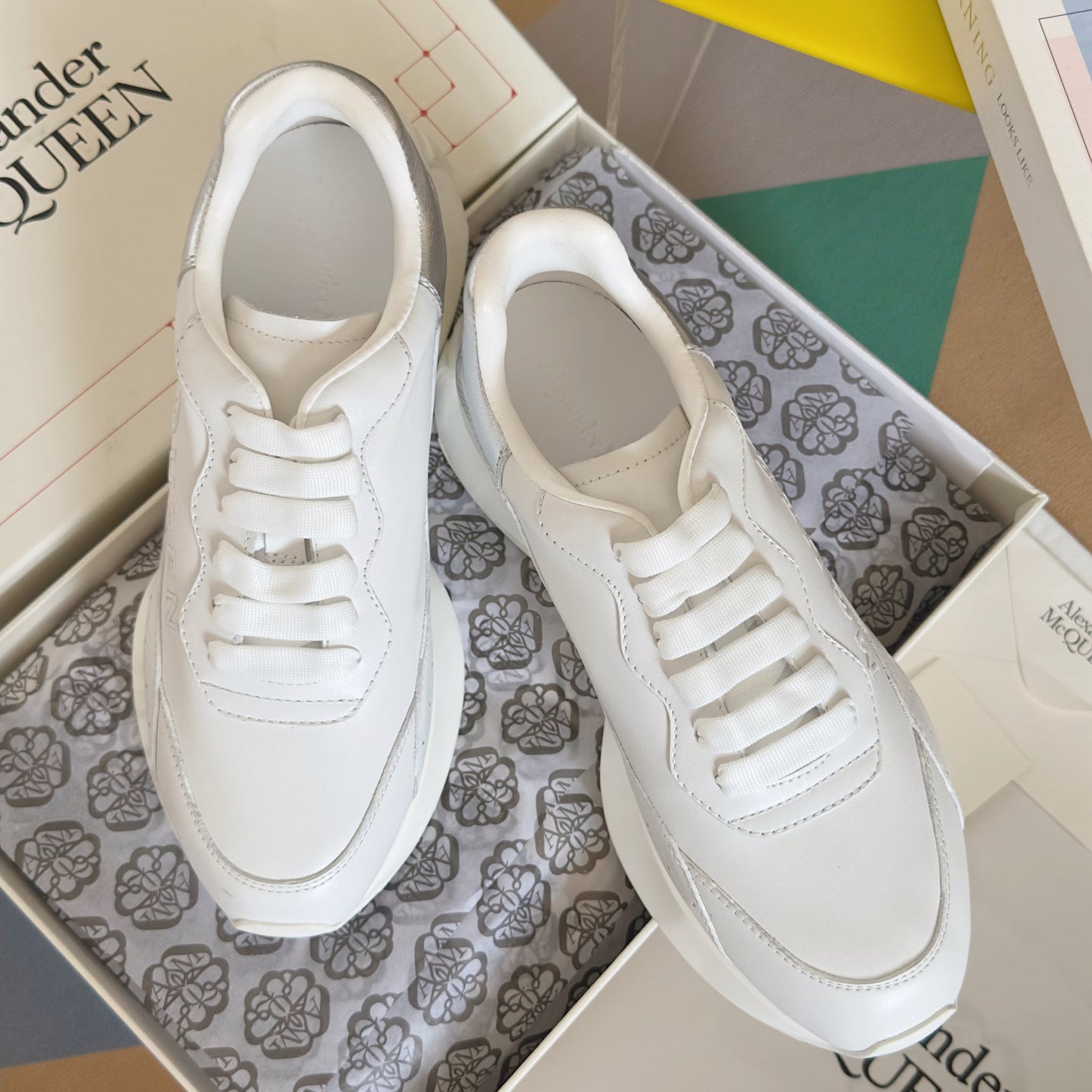 251014  New high-quality casual daily sports shoes