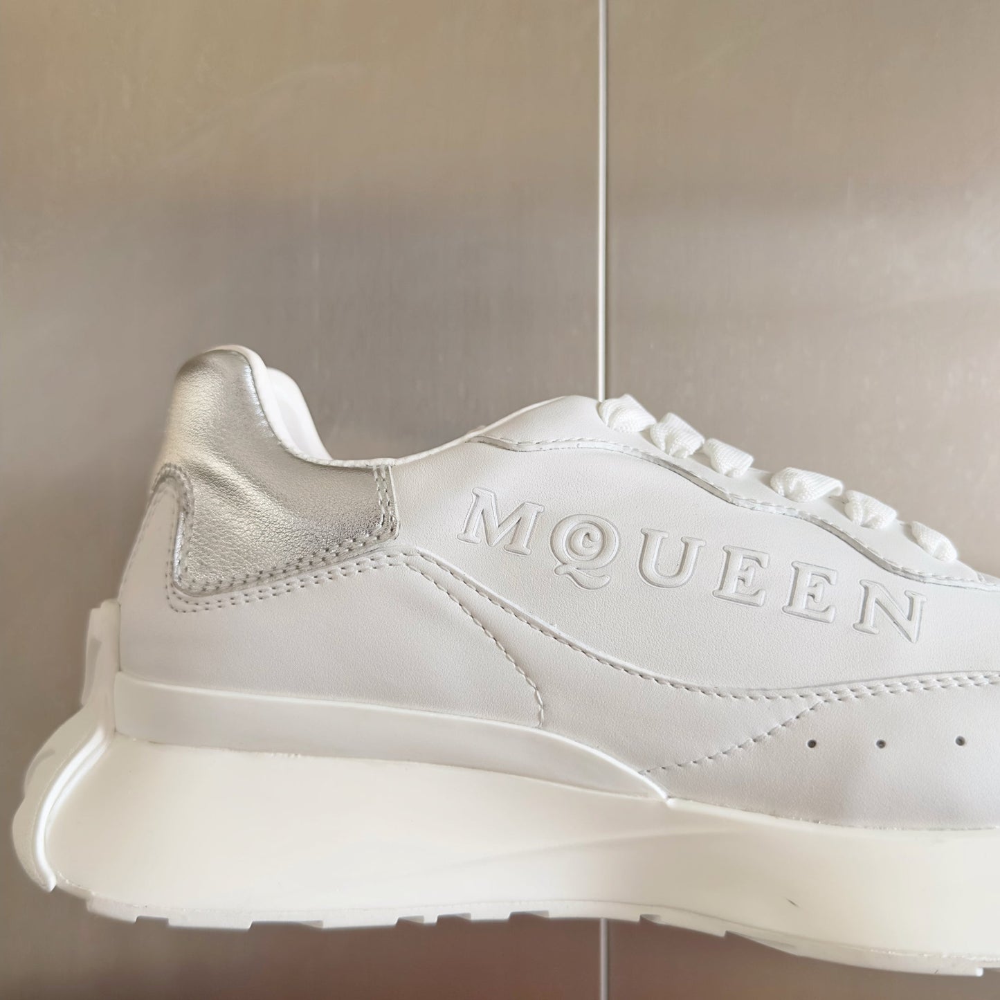 251014  New high-quality casual daily sports shoes