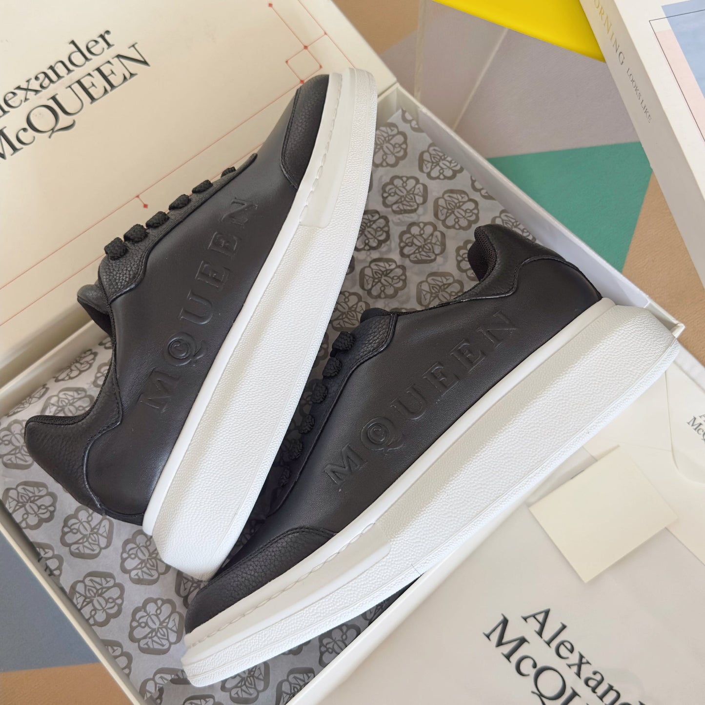 251014  New high-quality casual daily sports shoes