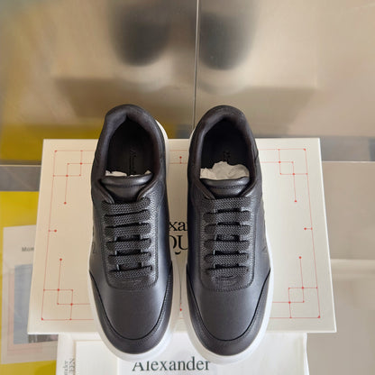 251014  New high-quality casual daily sports shoes