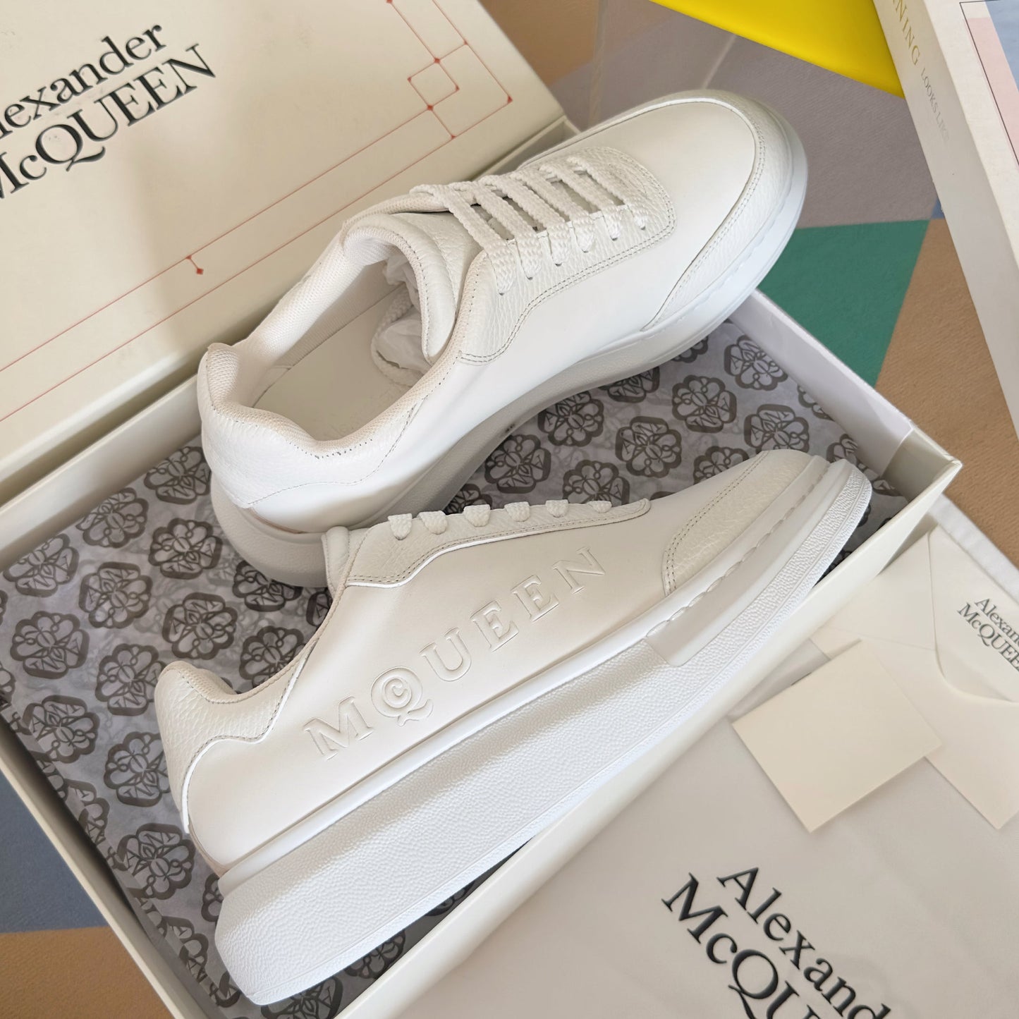 251014  New high-quality casual daily sports shoes