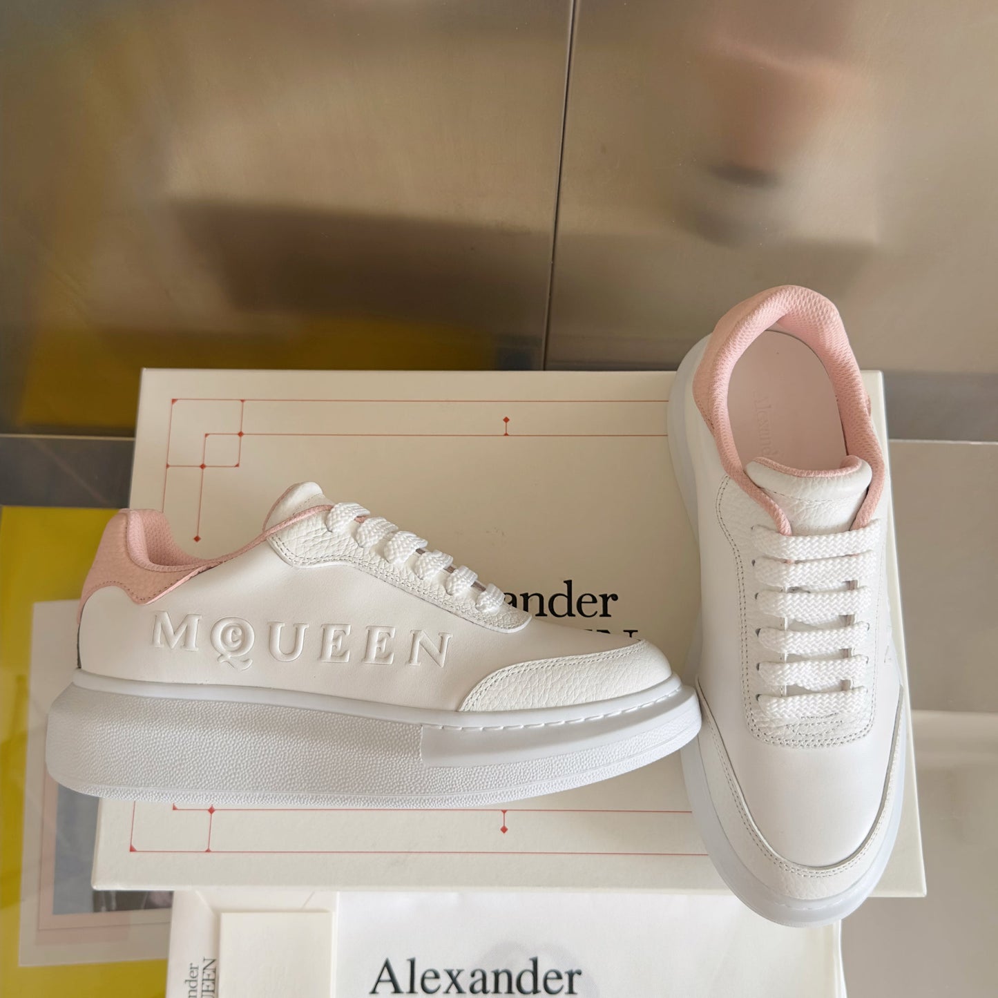 251014  New high-quality casual daily sports shoes