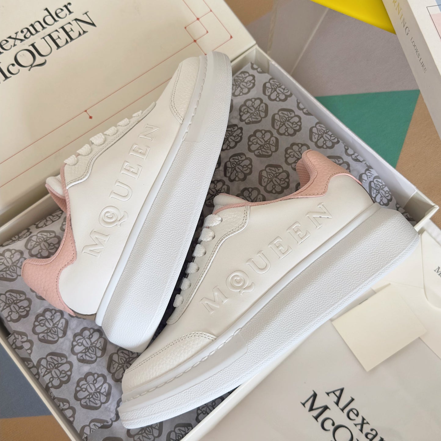 251014  New high-quality casual daily sports shoes