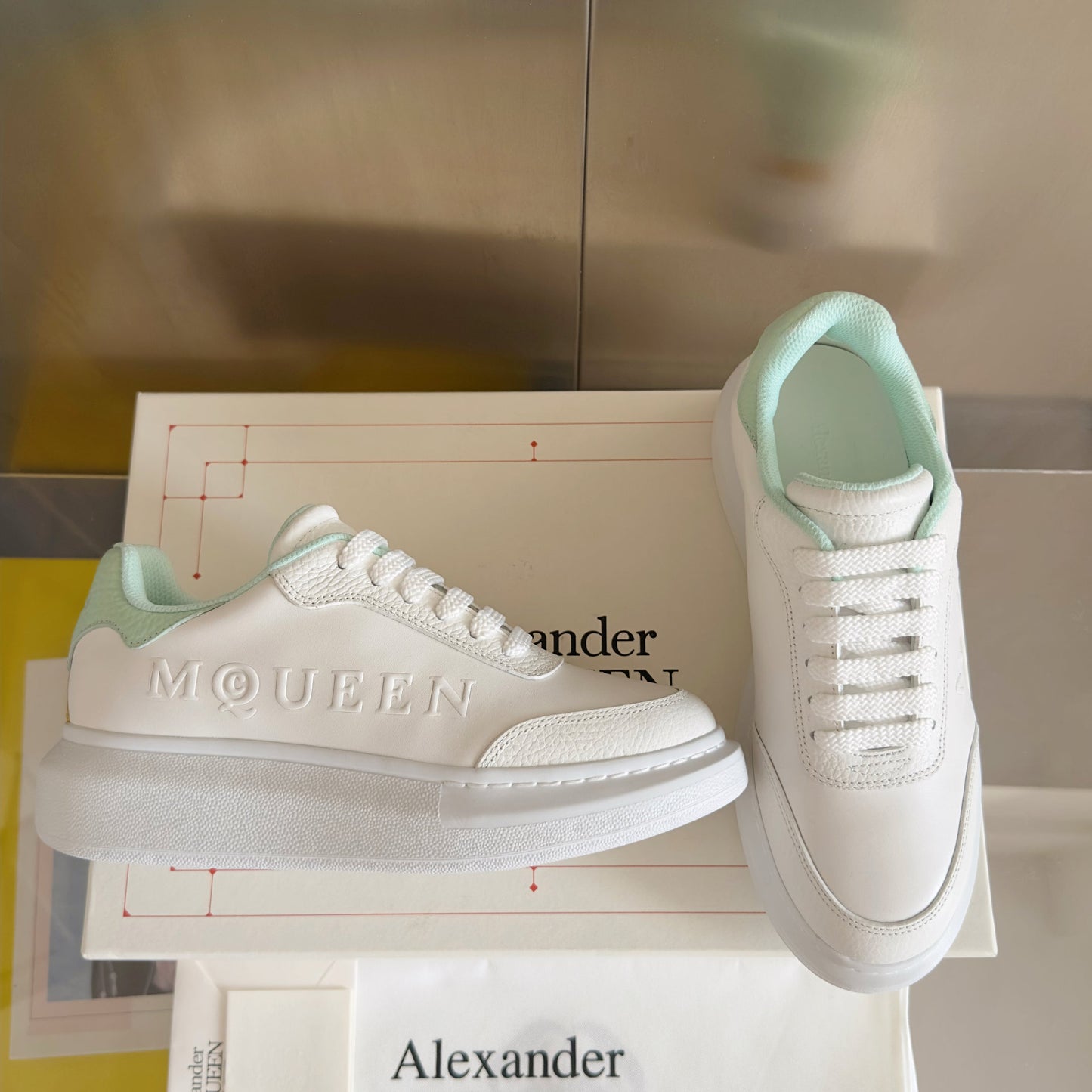 251014  New high-quality casual daily sports shoes