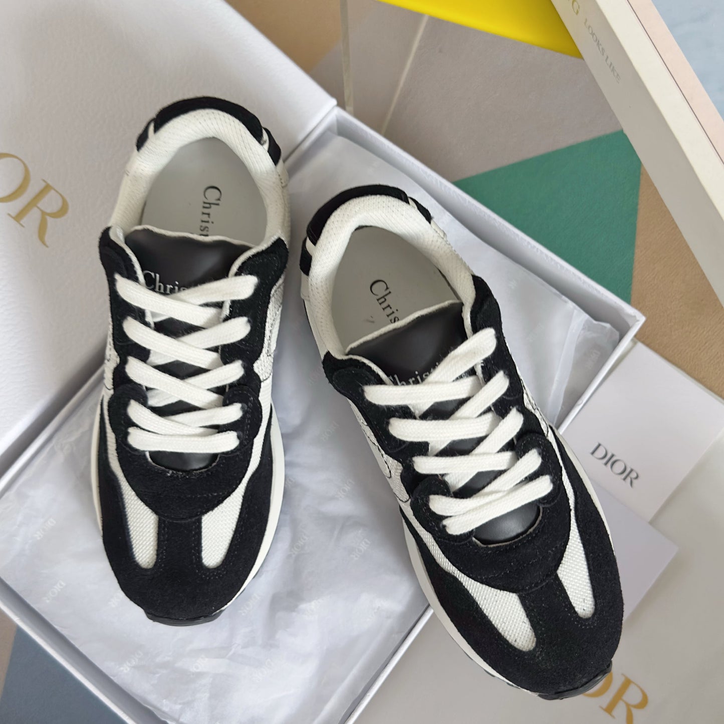 251014  New high-quality casual daily sports shoes