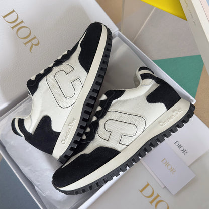 251014  New high-quality casual daily sports shoes