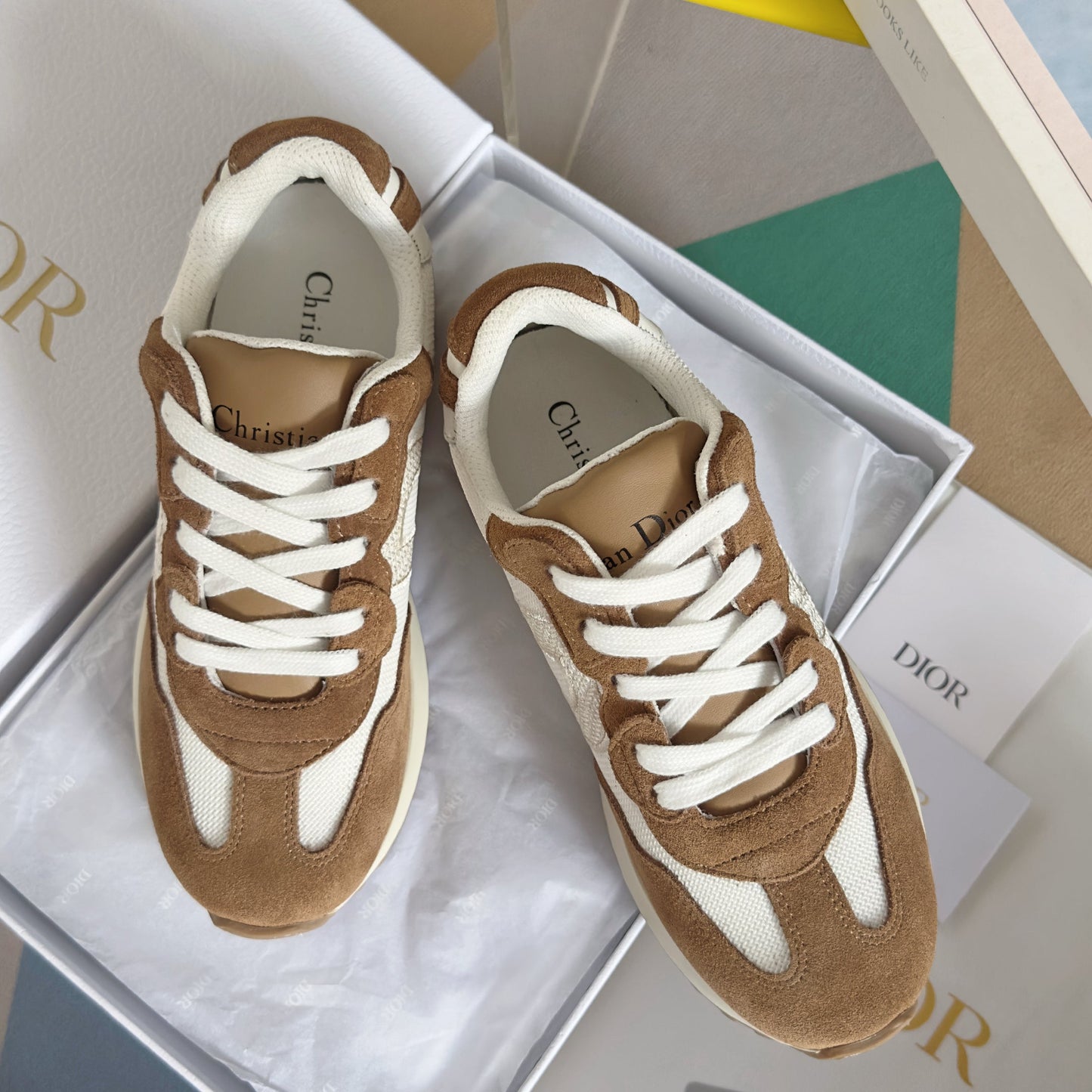 251014  New high-quality casual daily sports shoes