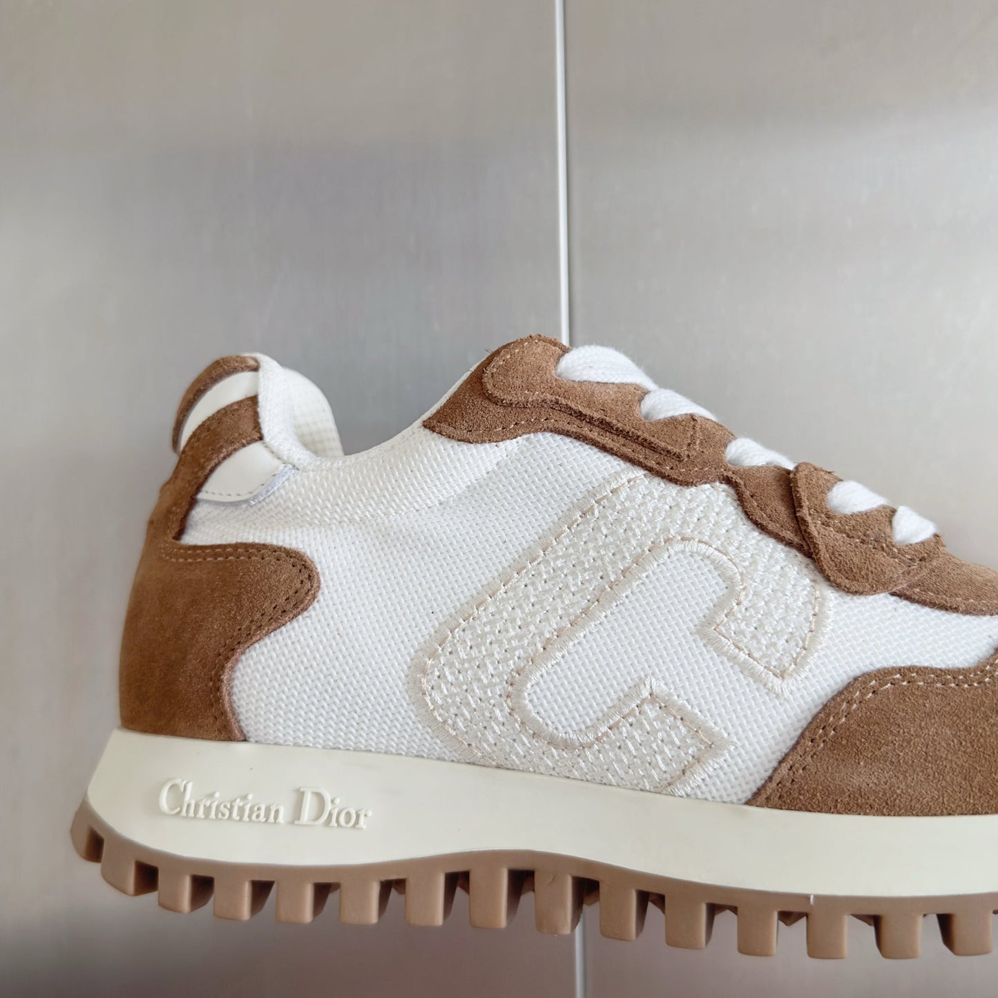 251014  New high-quality casual daily sports shoes