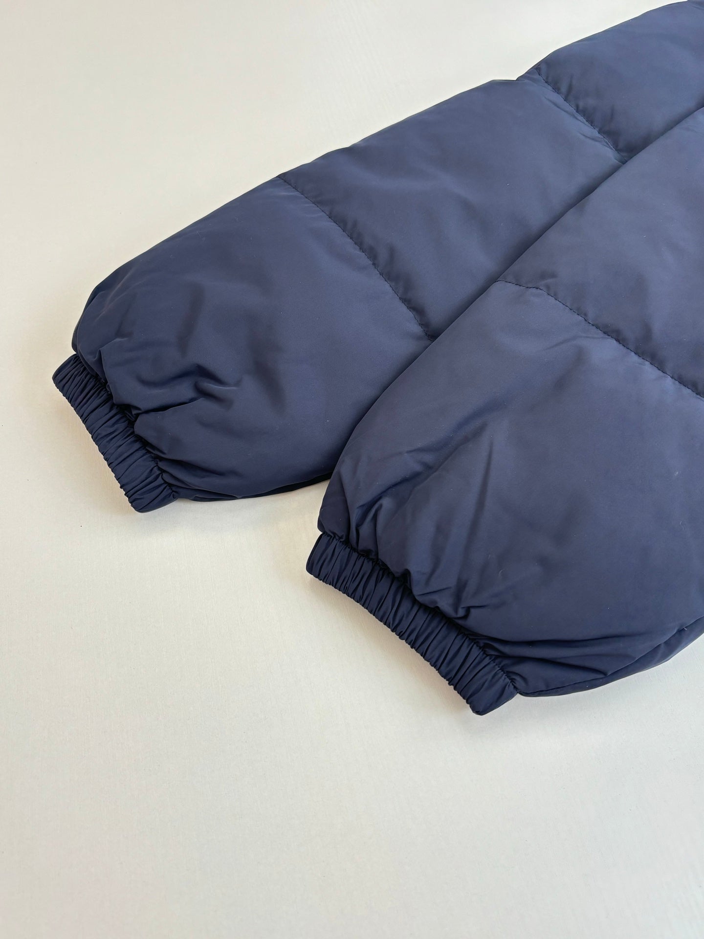 251021  new high-quality, classic and simple daily short down jacket
