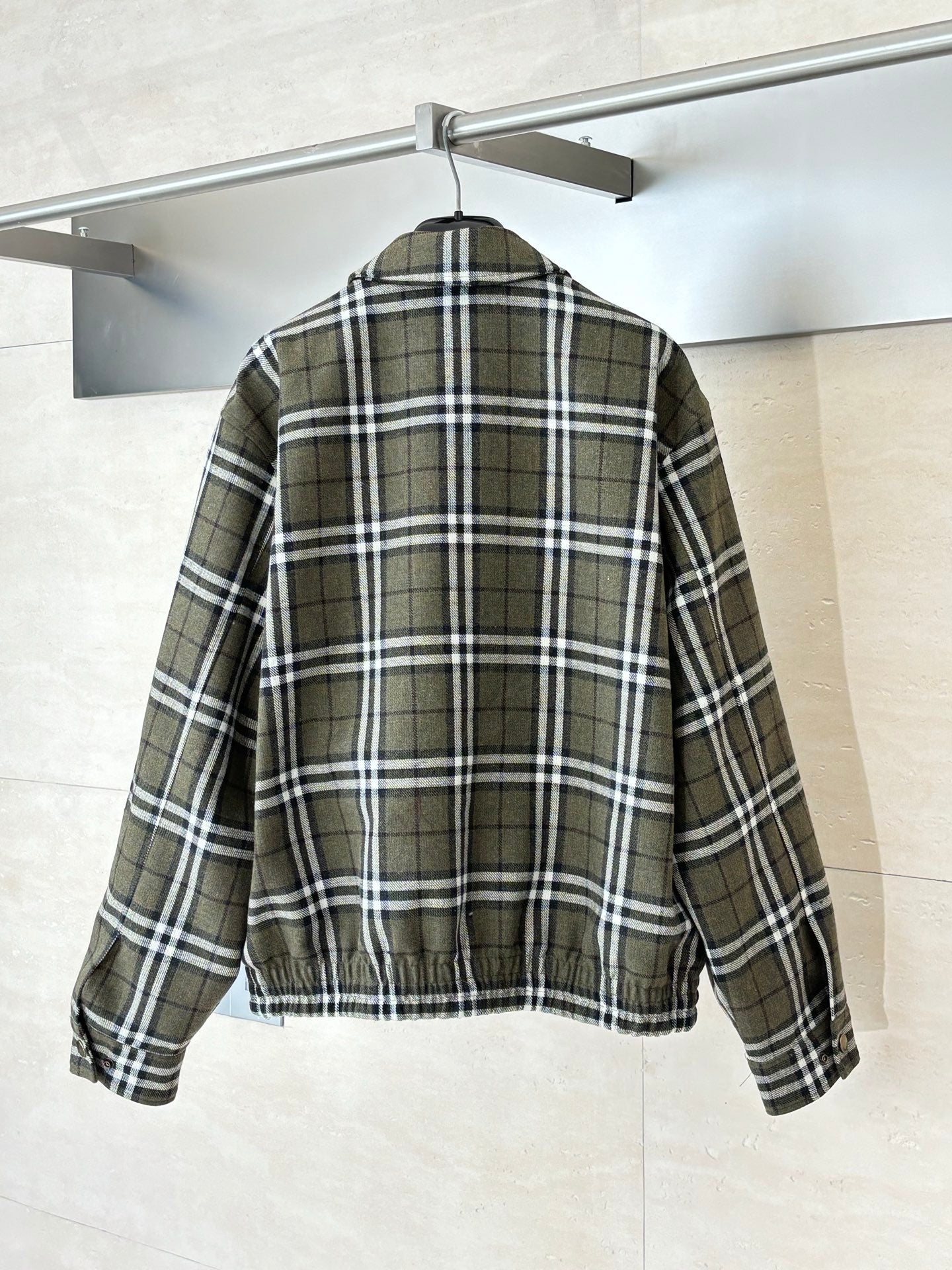 251021  new high-quality classic checkered thick jacket