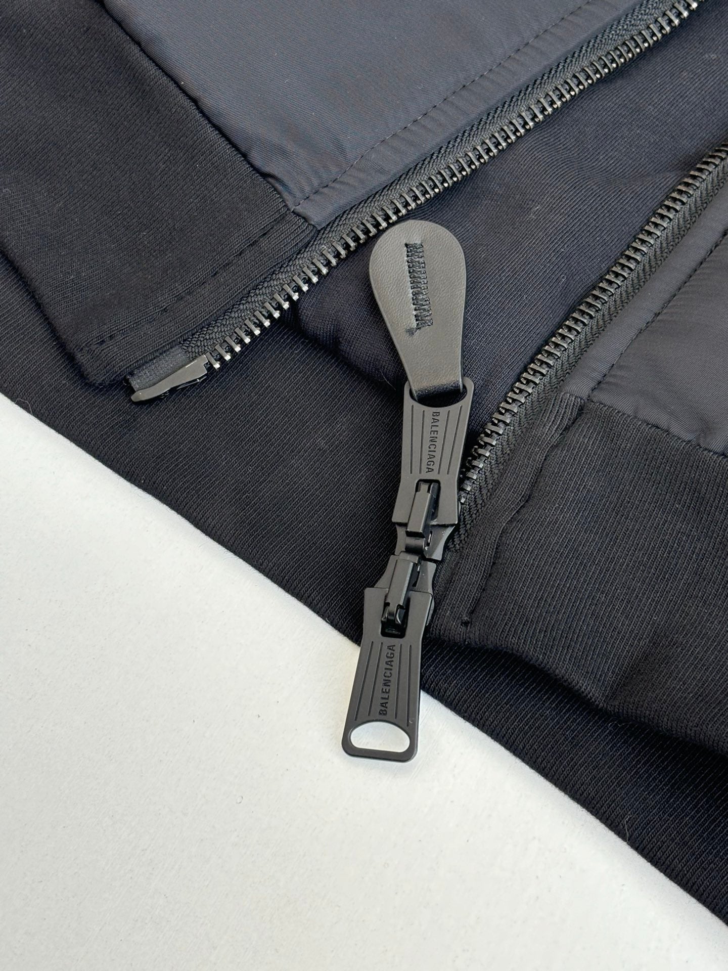 251021 New high-quality embroidered hooded zipper cotton-padded jacket