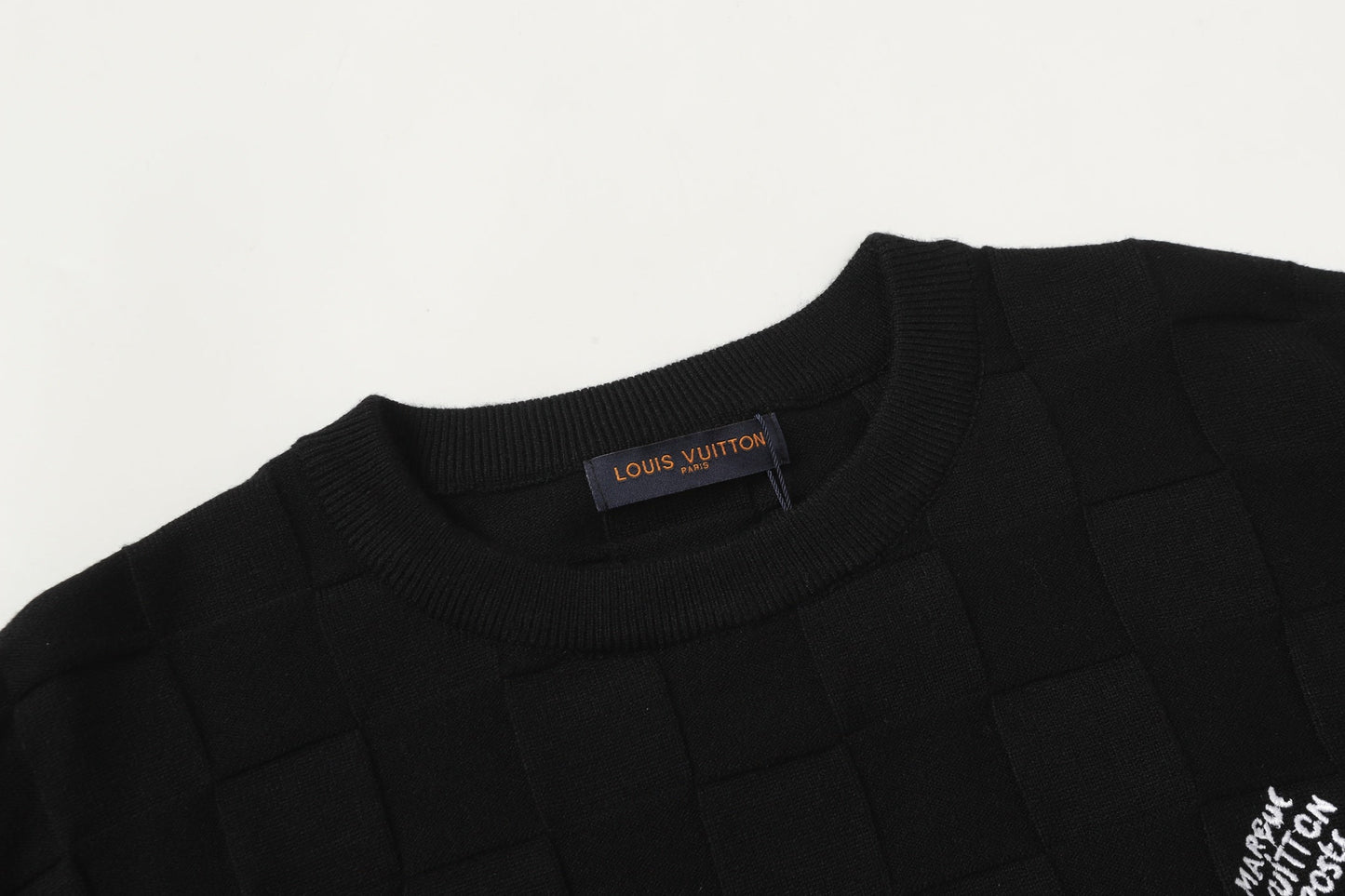 251021 New high-quality checkerboard series round-neck pullover sweater