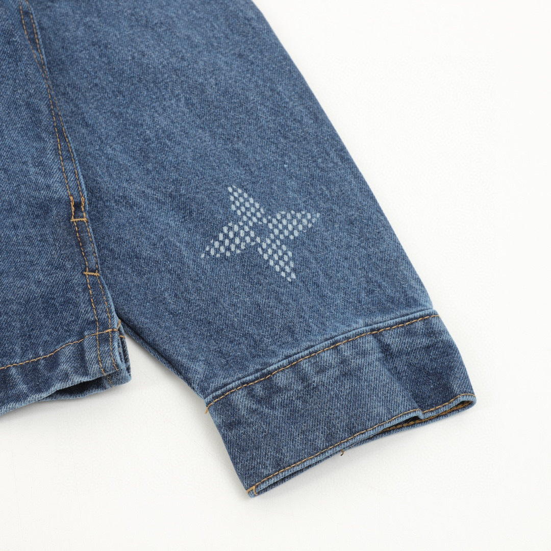 251021 A new high-quality denim jacket with embroidered lower part