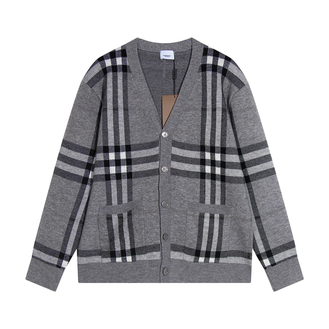 251021  new high-quality loose checkered cardigan sweater